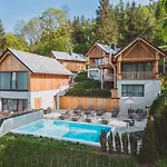 Hideaway Montestyria & 4*