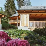 Hideaway Montestyria & 4*