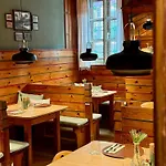 Hideaway Montestyria &