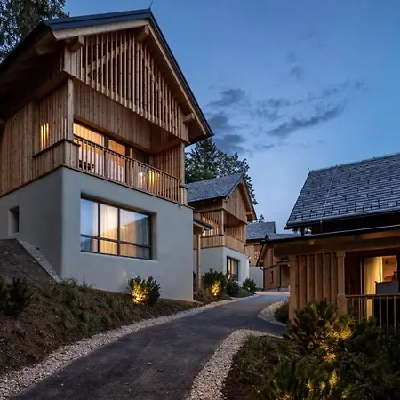 Hideaway Montestyria & Hotel