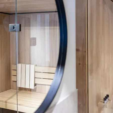 Hideaway Montestyria & Hotell 4*