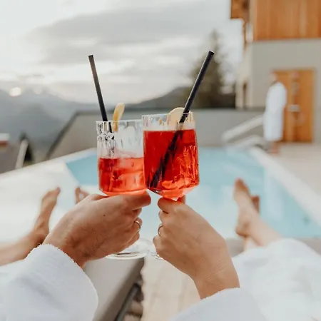 Hotel Hideaway Montestyria &