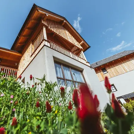 Hotel Hideaway Montestyria &