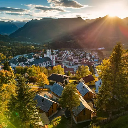 Hotell Hideaway Montestyria & 4*