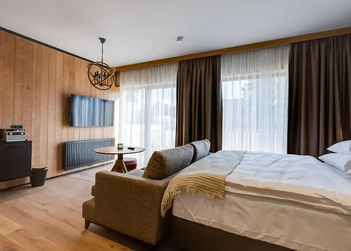 Montestyria Chalets&suiten Hotel