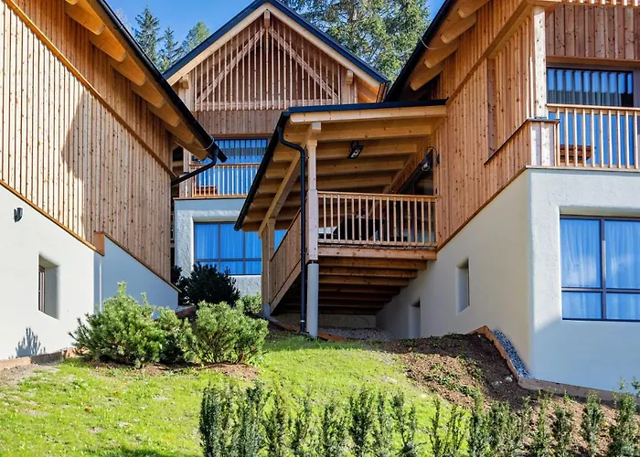 Hotel Montestyria Chalets&suiten 4*