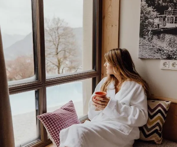 فندق Hideaway Montestyria &