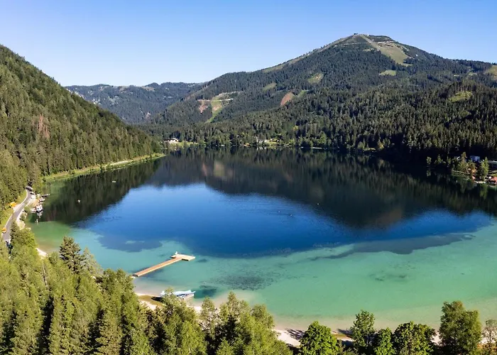 Montestyria Chalets&suiten 4*