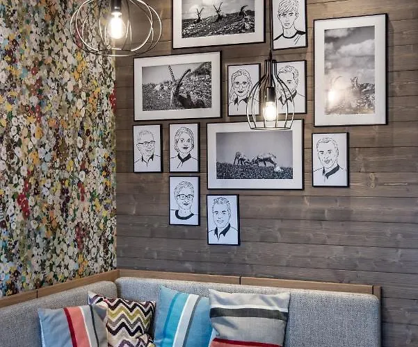 Hotel Montestyria Chalets&suiten 4*